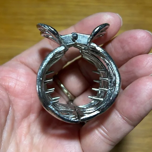 BOGO Silver Hair Clip - Picture 3 of 8